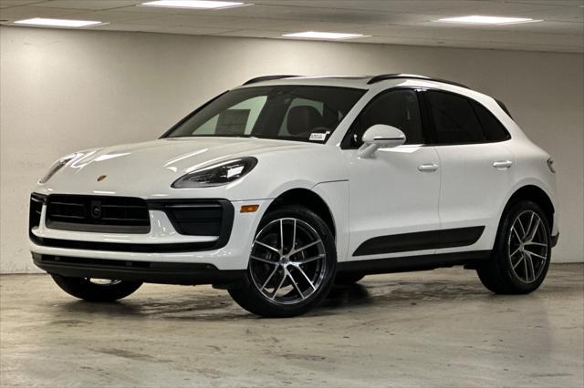 2024 porsche macan base