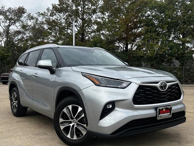 2023 toyota highlander xle