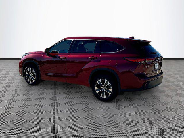 2022 toyota highlander xle