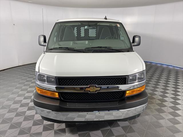 2023 chevrolet express 2500 rwd 2500 regular wheelbase wt