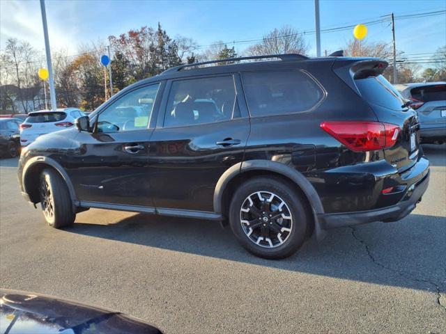 2019 nissan pathfinder sv