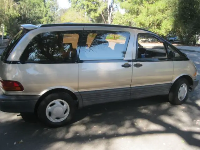 1994 toyota previa le s/c the super car of mini-vans