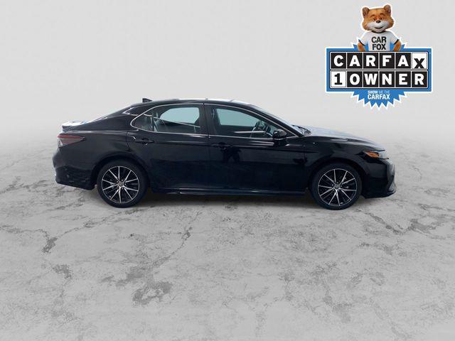 2023 toyota camry se