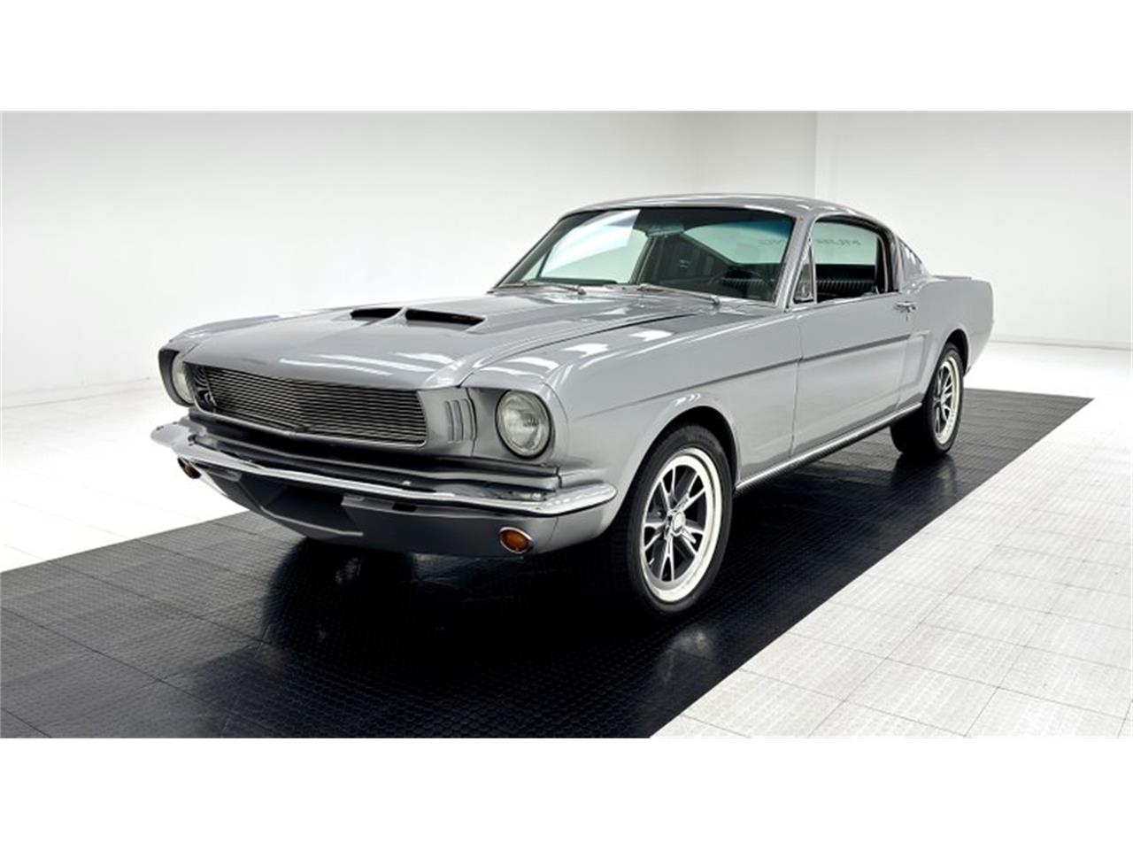 1966 ford mustang