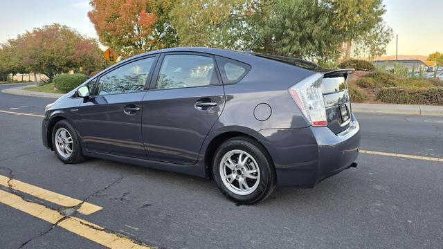 2010 toyota prius i