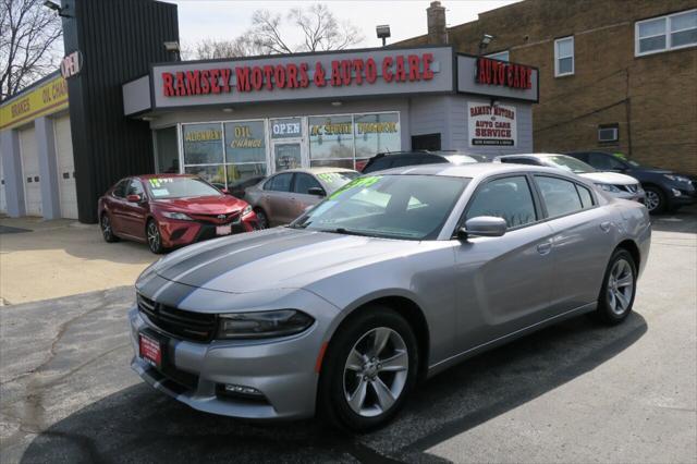 2016 dodge charger sxt