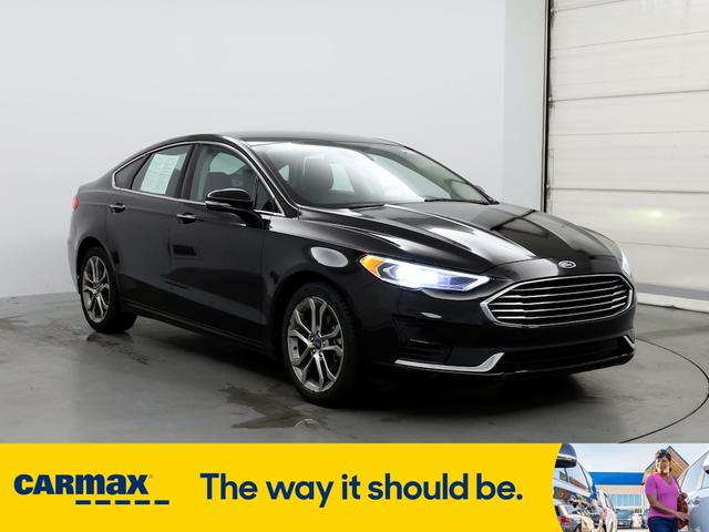 2019 ford fusion sel