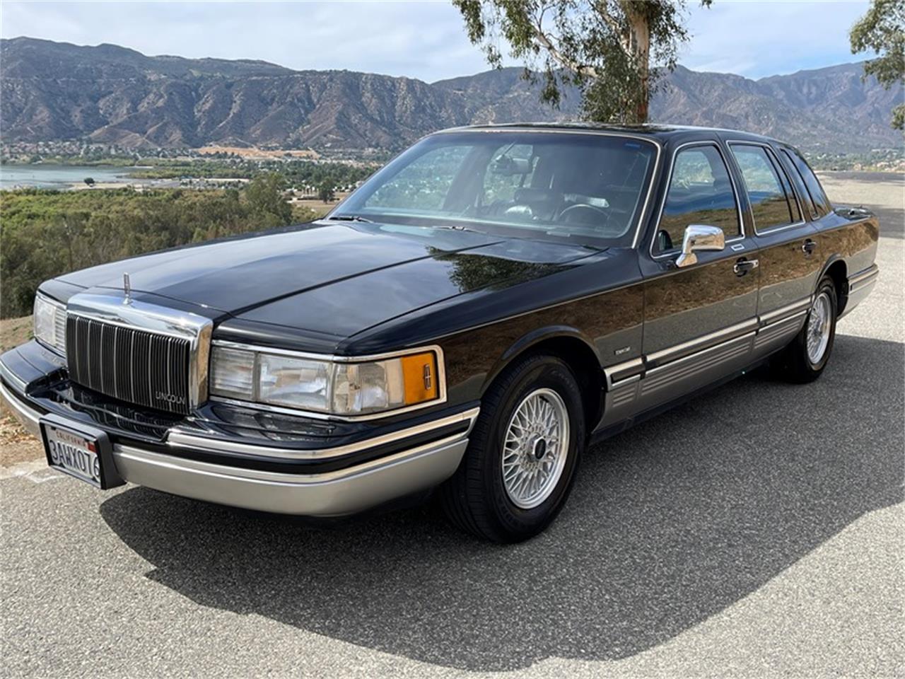 1992 lincoln town car