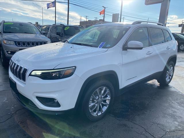 2021 jeep cherokee latitude lux