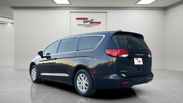 2022 chrysler voyager lx