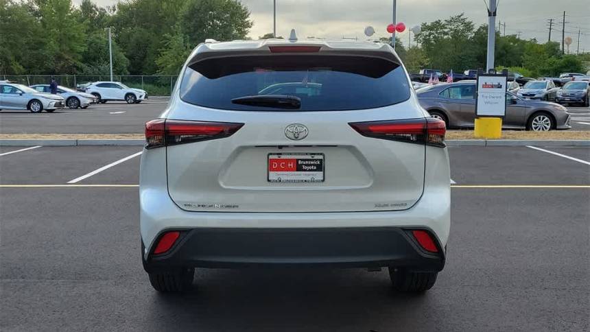 2024 toyota highlander xle