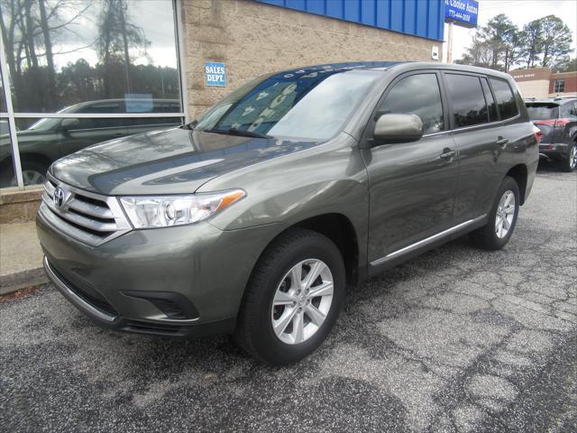 2013 toyota highlander base plus