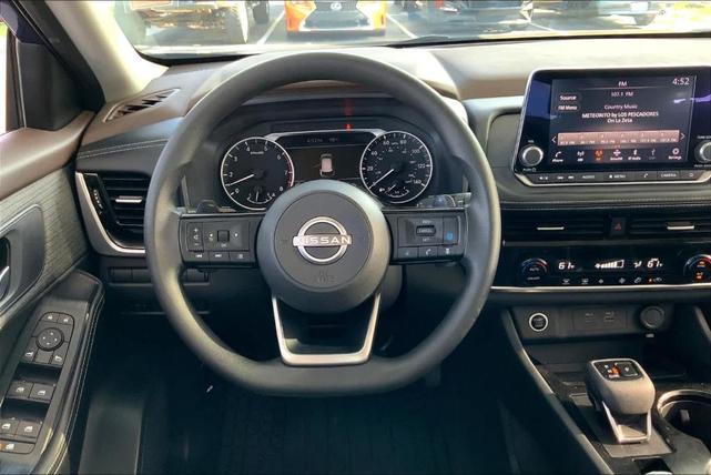 2022 nissan rogue sv