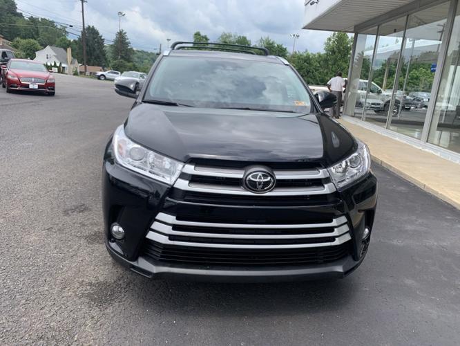 used 2018 toyota highlander xle fairmont, wv 26554 for sale in bellview, west virginia