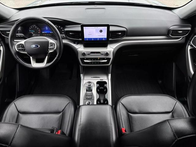 2021 ford explorer xlt