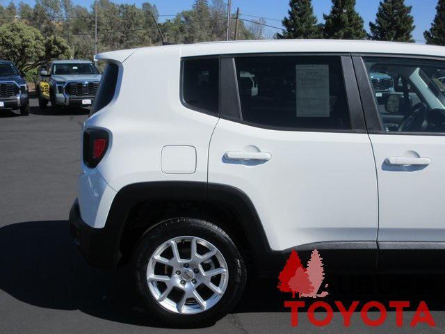 2023 jeep renegade latitude