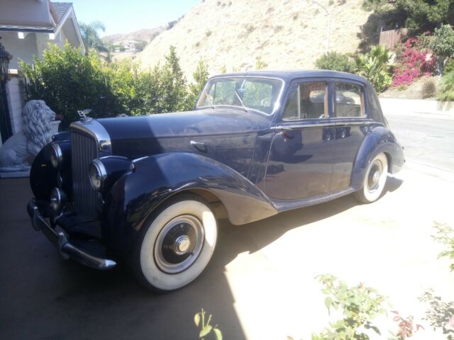 1953 bentley r type saloon