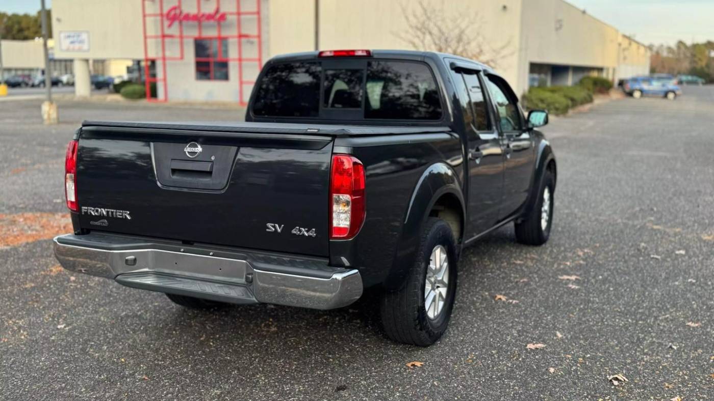 2014 nissan frontier sv