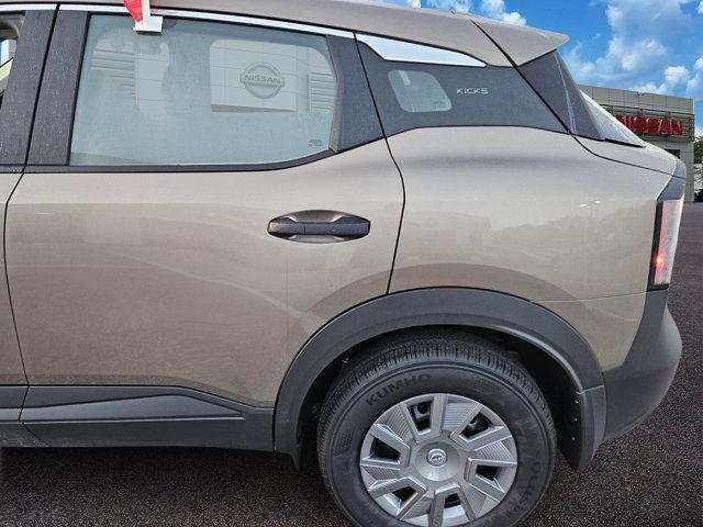 2025 nissan kicks s