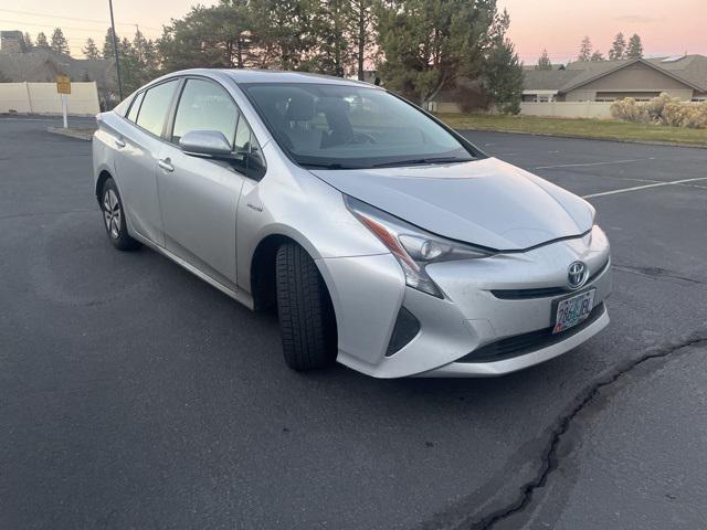 2016 toyota prius three
