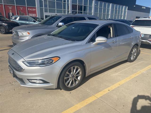 2017 ford fusion se