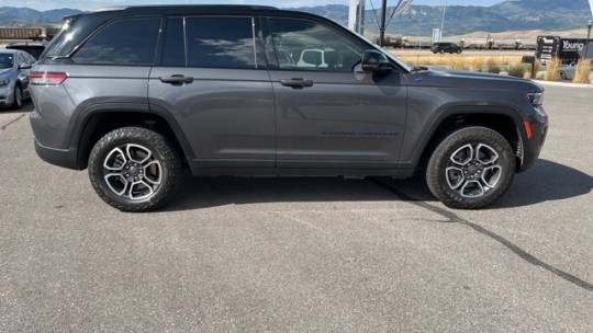 2022 Jeep Grand Cherokee