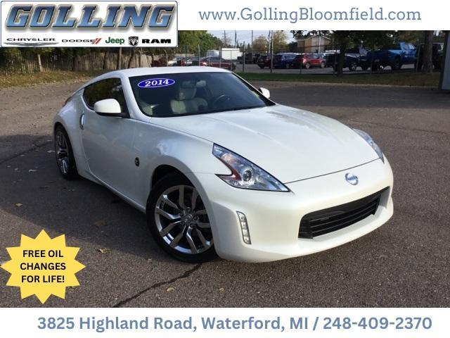 2014 nissan 370z touring