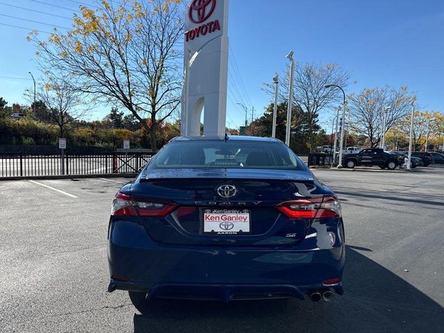 2024 toyota camry se