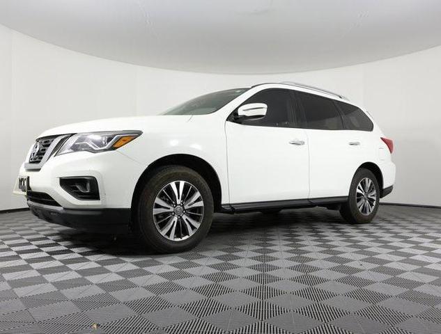 2018 nissan pathfinder sv