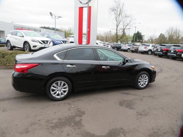 used 2017 nissan altima 2.5 s sedan eugene, or 97401 for sale in college crest, oregon