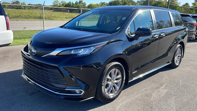 2021 toyota sienna xle 7 passenger