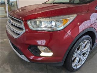 2019 Ford Escape titanium