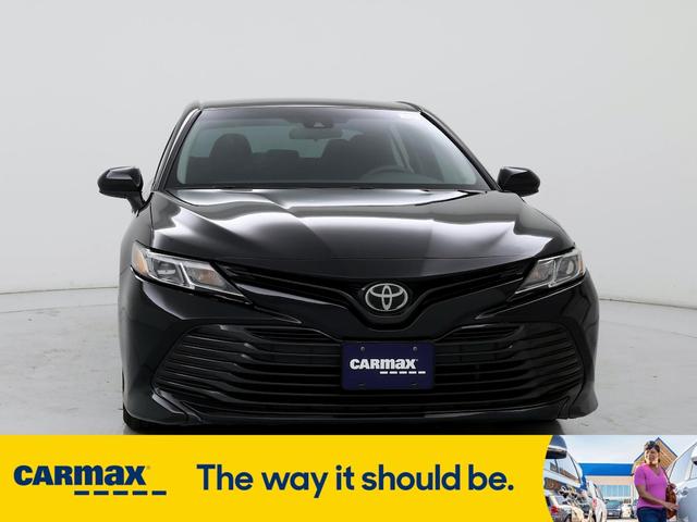2018 toyota camry le