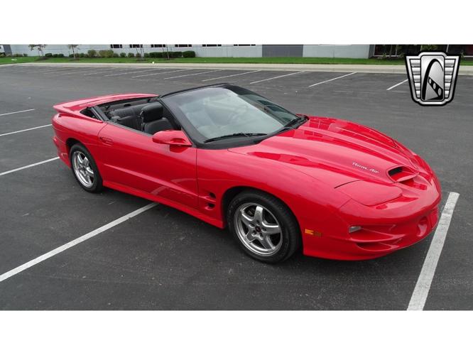 2001 pontiac firebird in o'fallon, illinois