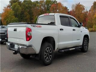 2017 Toyota Tundra sr5