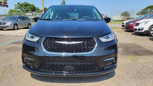 2024 chrysler pacifica touring-l