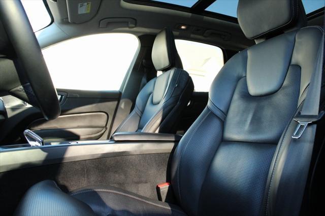 2022 volvo xc60 b5 inscription