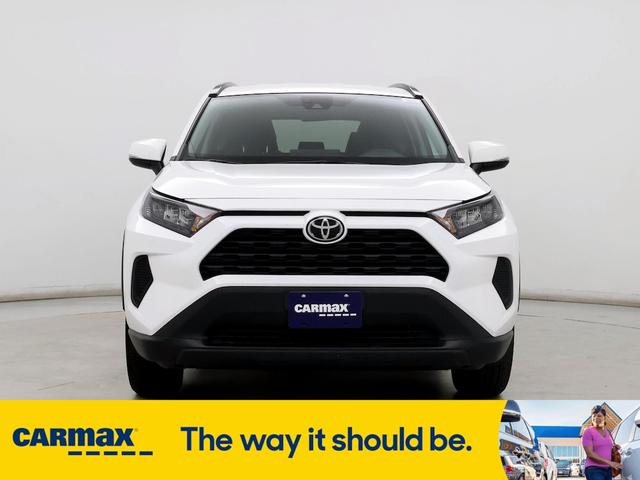 2021 toyota rav4 le