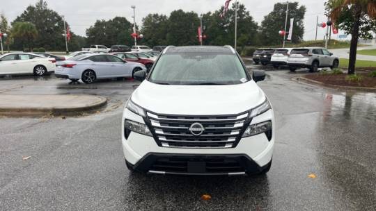 2024 Nissan Rogue platinum