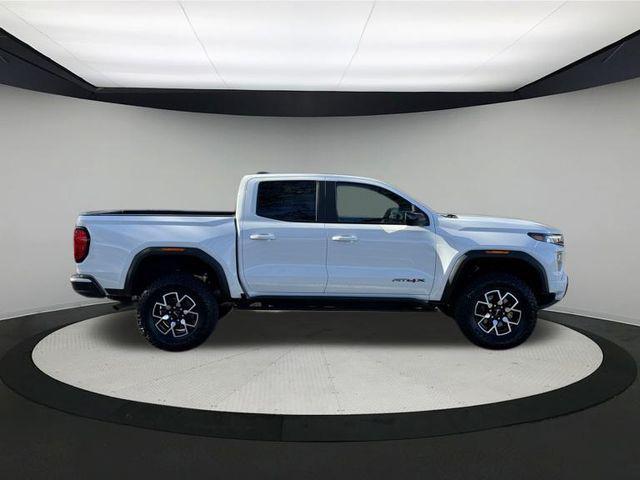 2023 gmc canyon base