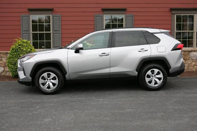2019 toyota rav4 le