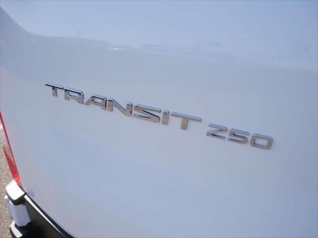 2022 ford transit-150 base