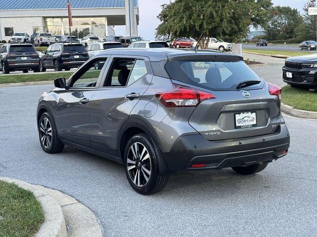 2020 nissan kicks sv