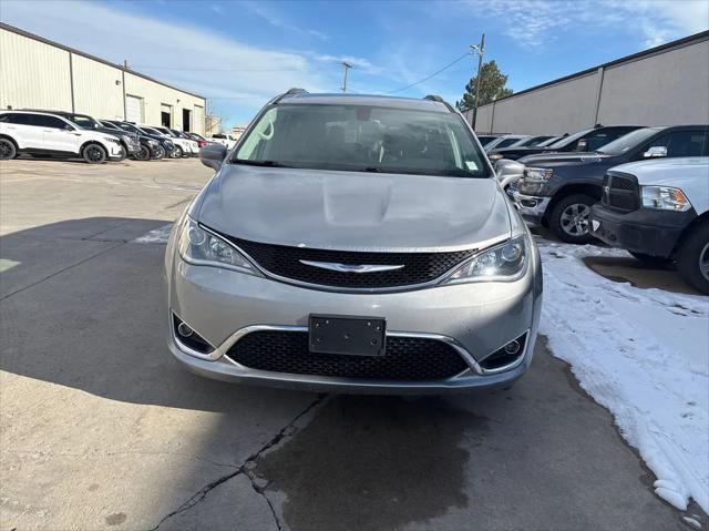 2017 chrysler pacifica touring-l