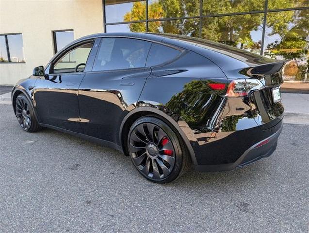 2022 tesla model y performance