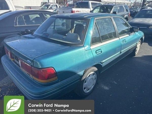 1995 ford escort in chicago, illinois