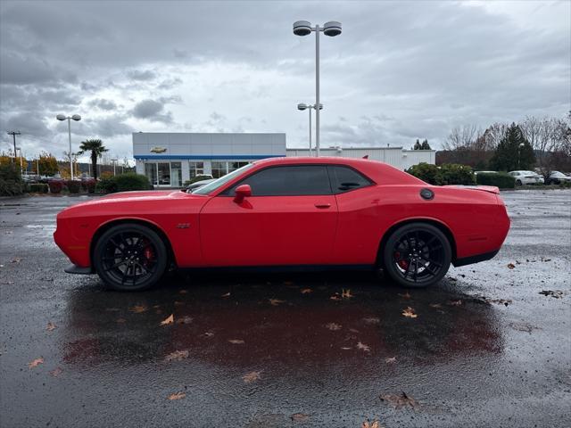 2016 dodge challenger srt 392