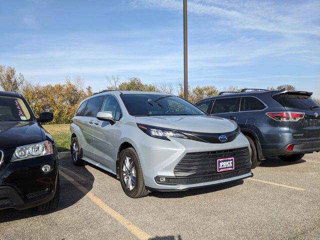 2022 toyota sienna xle