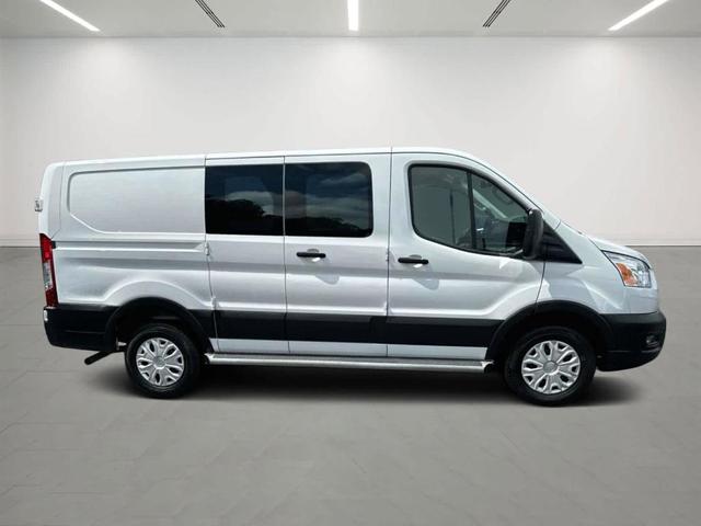 2022 ford transit-250 base
