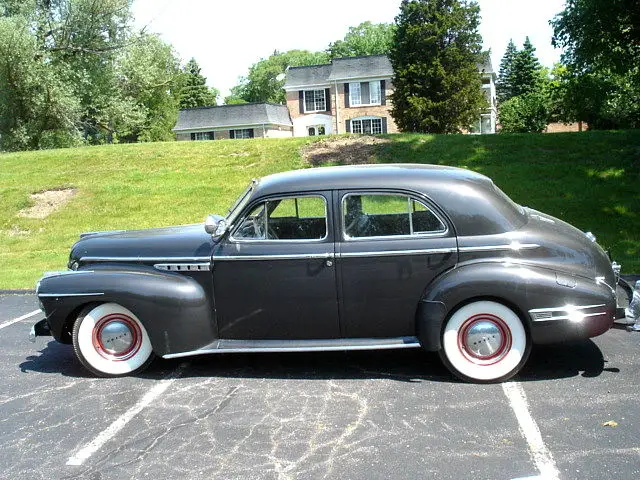 1941 buick super four door sedan - completely restored - near mint!!